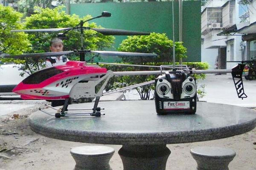 JTS 825 RC Helicopter